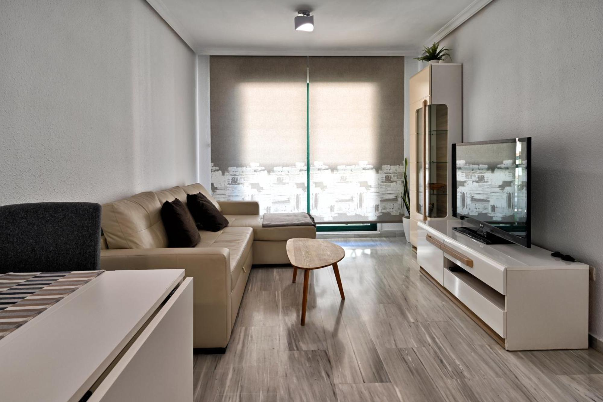 Love Rent4 Malaga Playa Del Bajondillo Torremolinos Exterior photo